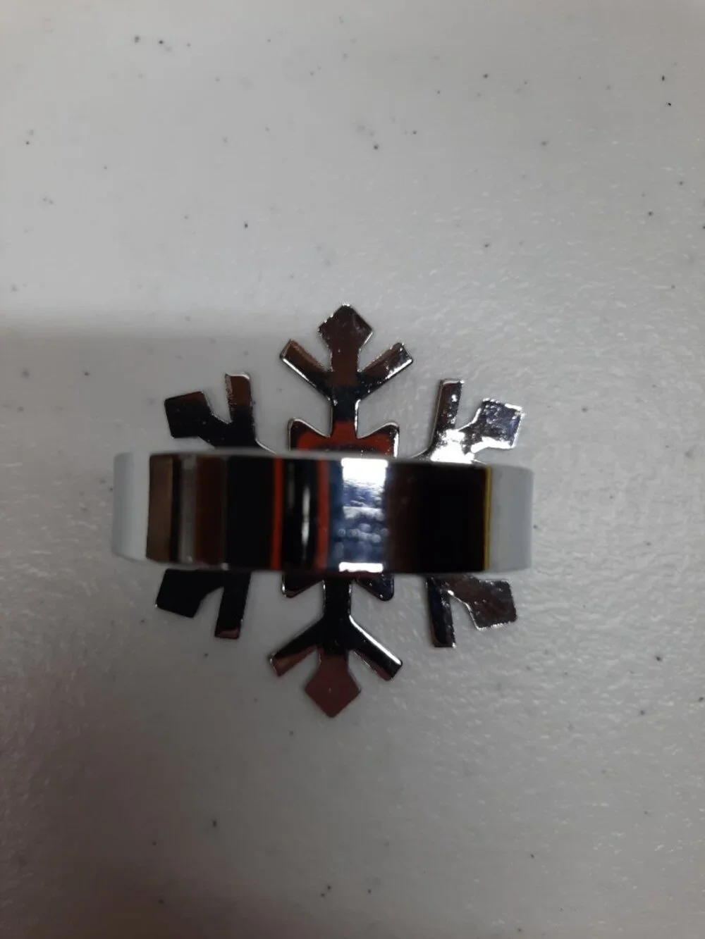 Set of 8 Silver Snowflake Napkin Rings Christmas Holiday Winter Table Decor
